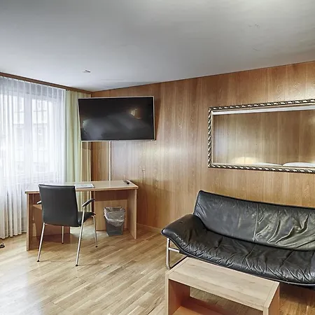 Otel Weisses Kreuz St. Gallen